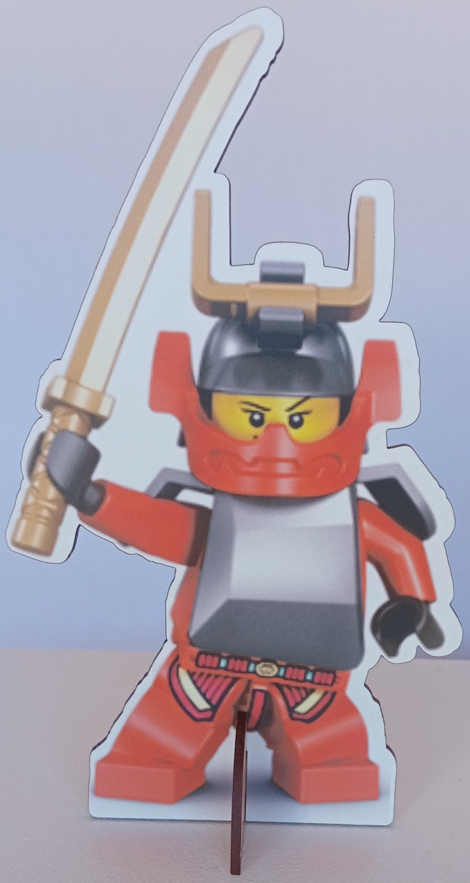 Display de Mesa Ninja Go - Pegue e Monte Leão de Judá 