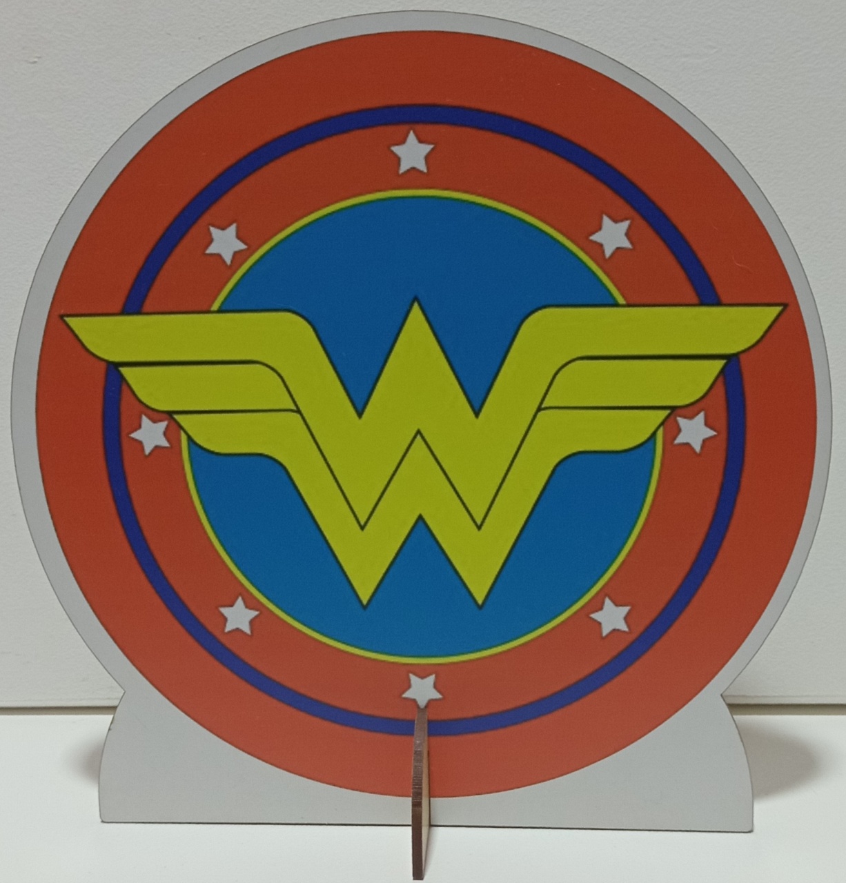 Display de Mesa Mulher Maravilha - Pegue e Monte Leão de Judá 