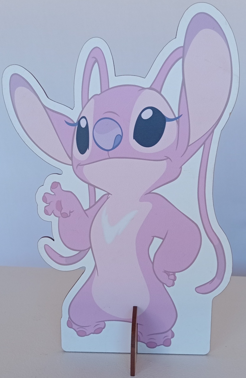 Display de Mesa Angel (Stitch) - Pegue e Monte Leão de Judá 