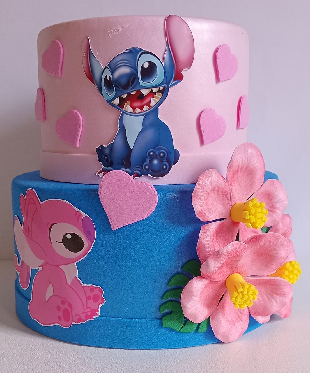 Bolo Fake Stitch E Angel - Pegue e Monte Leão de Judá 
