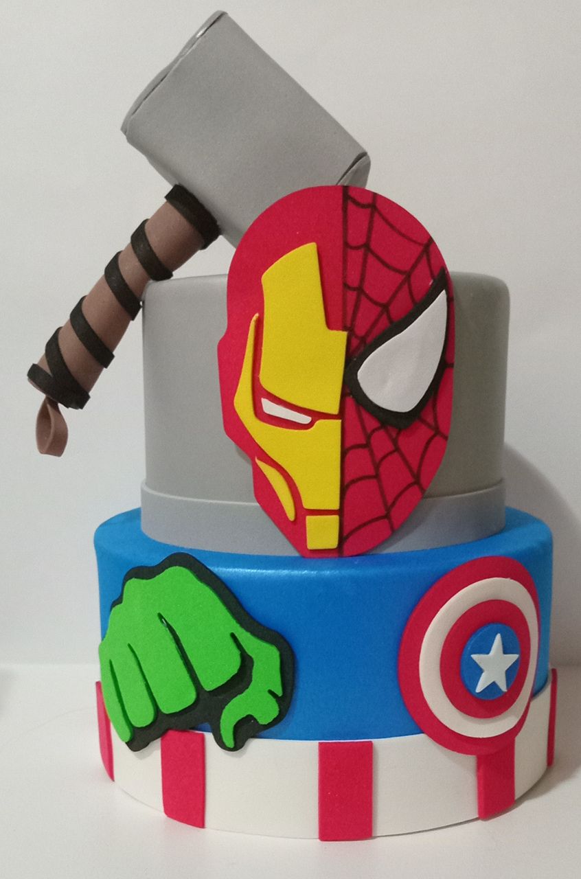 Bolo Fake Vingadores - Pegue e Monte Leão de Judá 