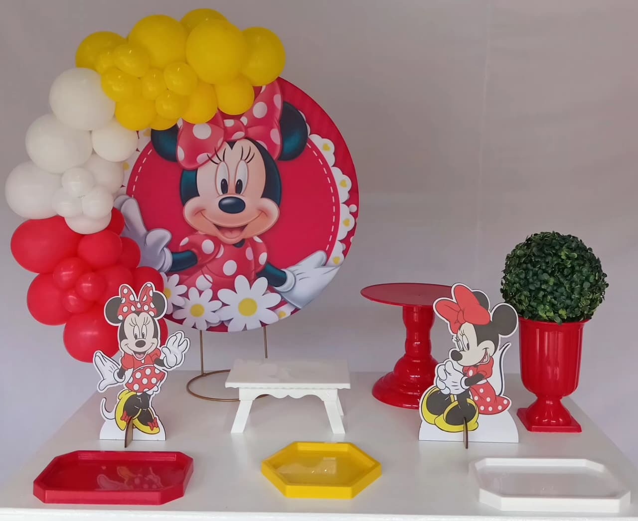 Festa Na Mesa Minnie Vermelha  - Pegue e Monte Leão de Judá 