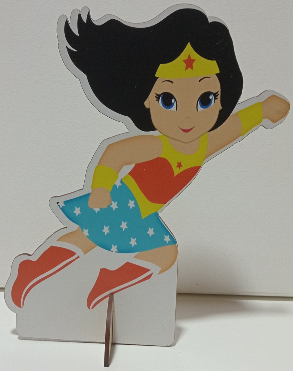 Display de Mesa Mulher Maravilha - Pegue e Monte Leão de Judá 