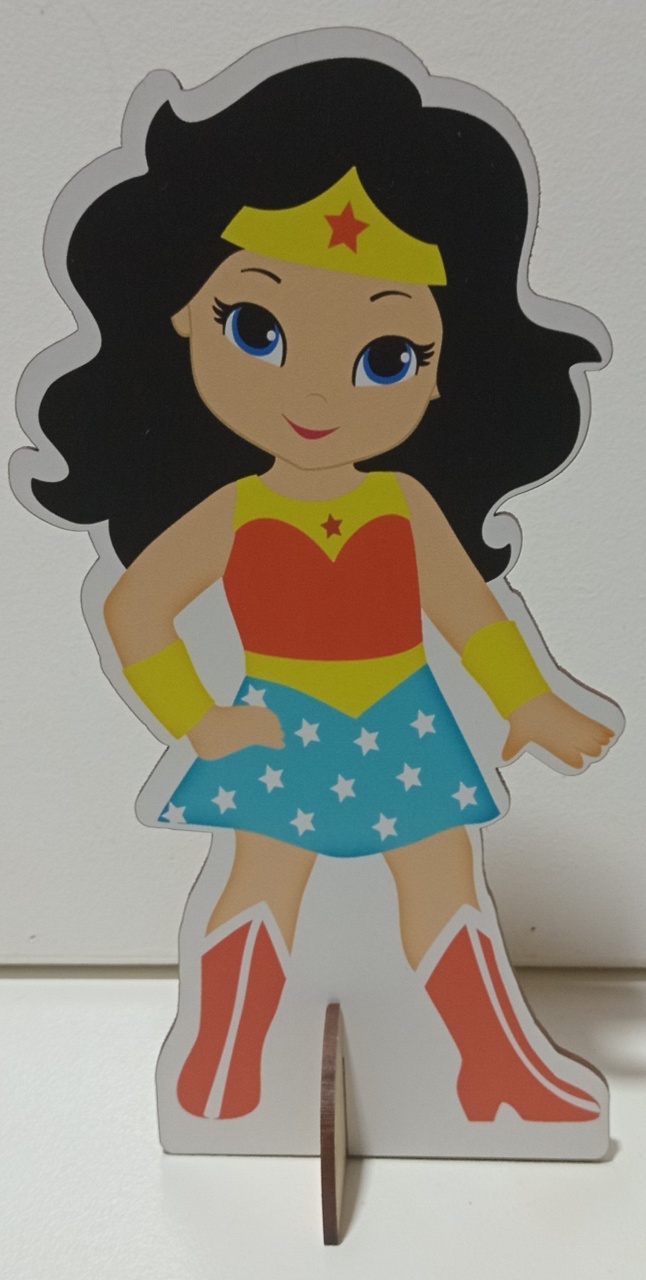 Display de Mesa Mulher Maravilha  - Pegue e Monte Leão de Judá 