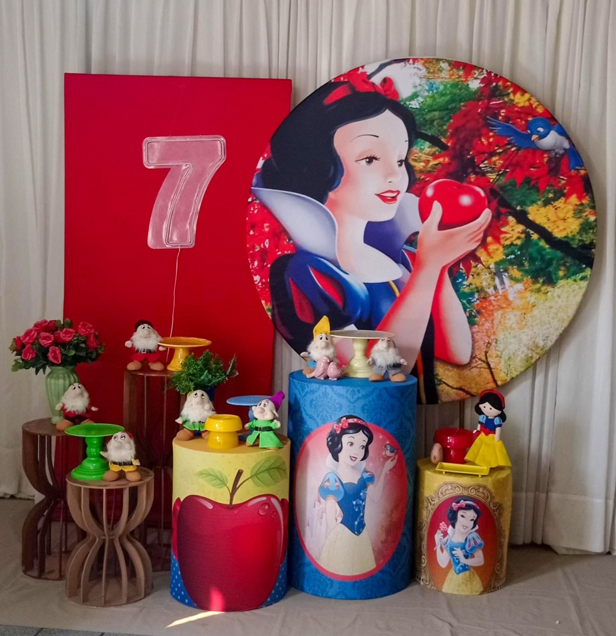 Branca de Neve  Jade  - Tok de Festas 