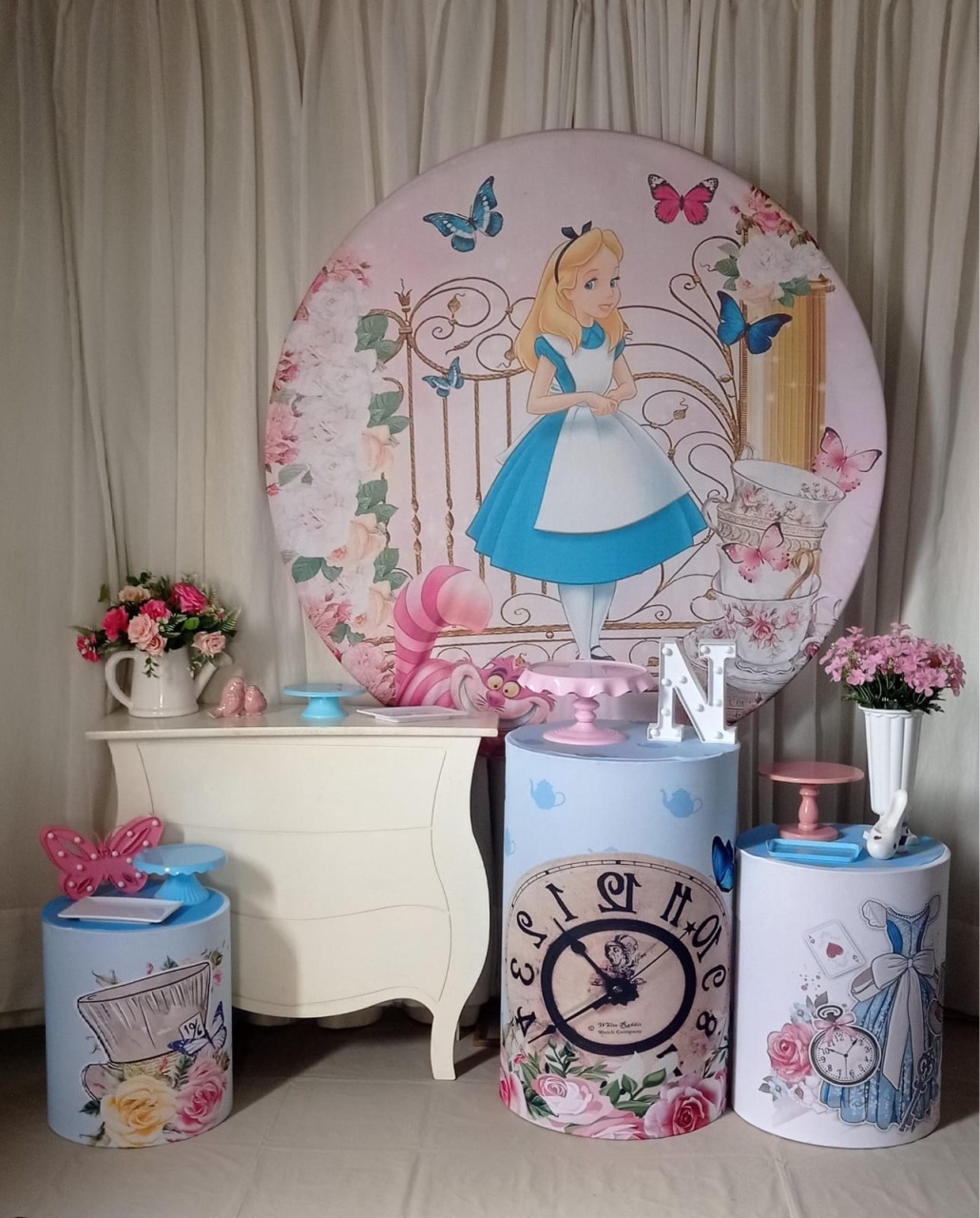 Alice No Pais das Maravilhas Safira  - Tok de Festas 