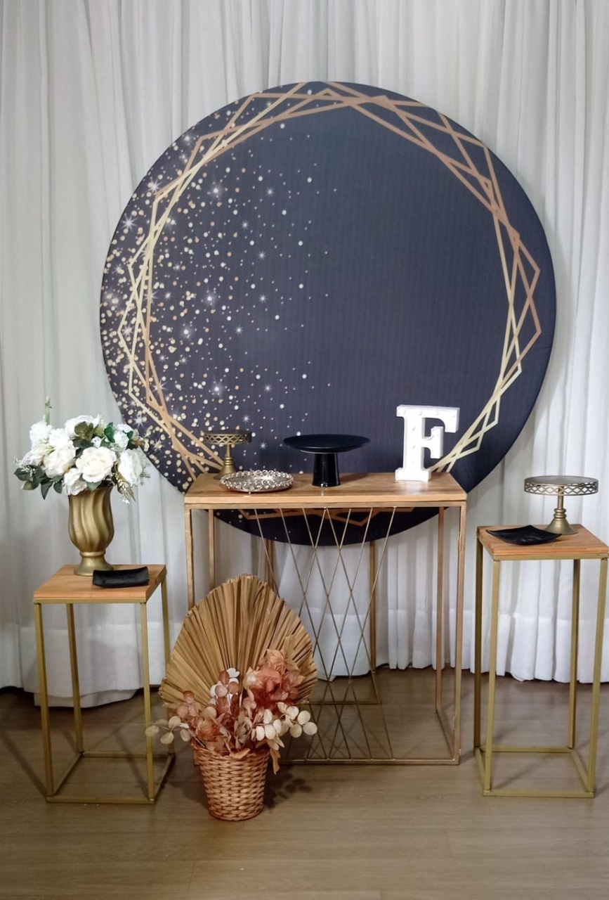Preto Com Dourado - Tok de Festas 