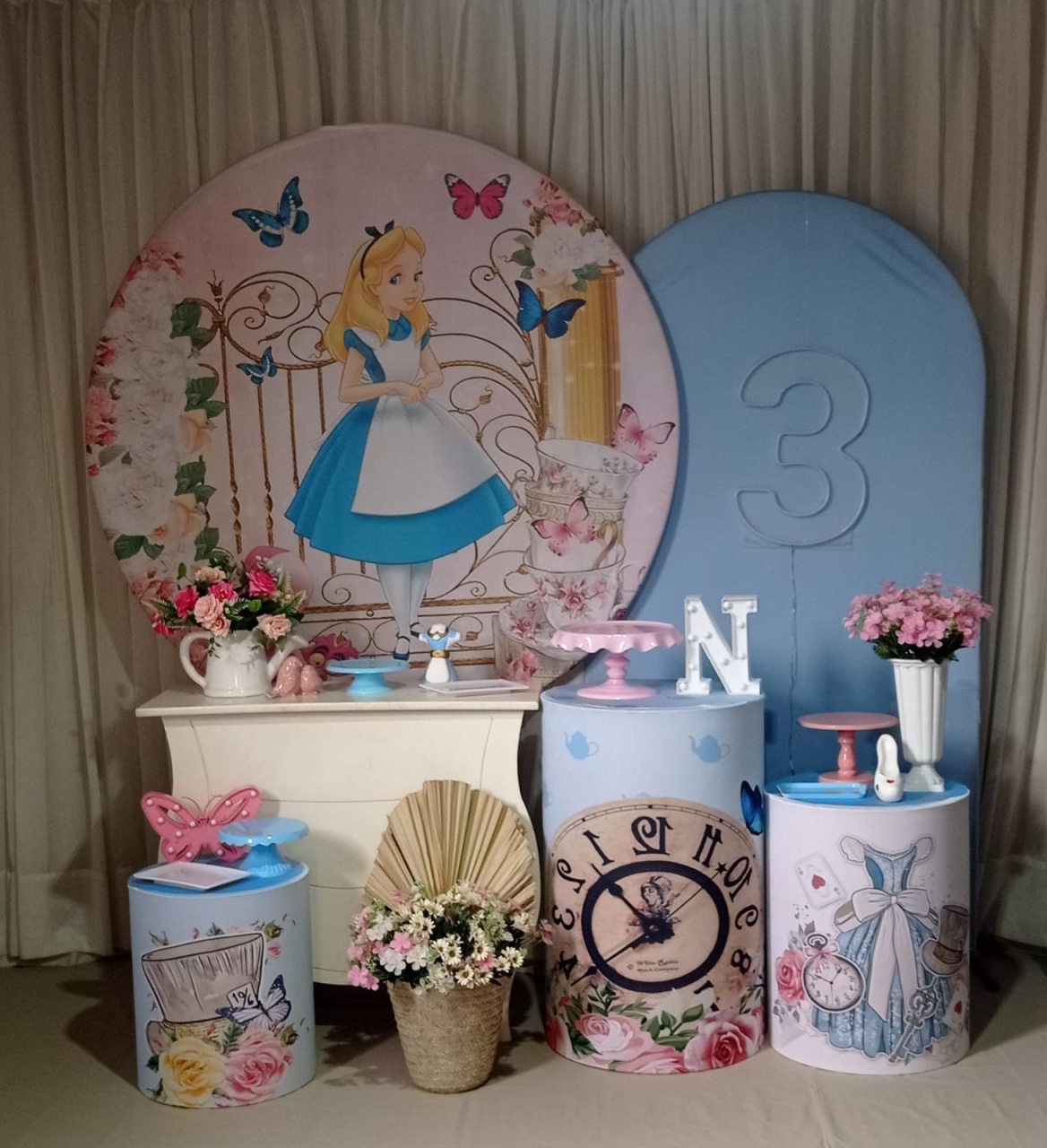 Alice No Pais das Maravilhas Jade - Tok de Festas 