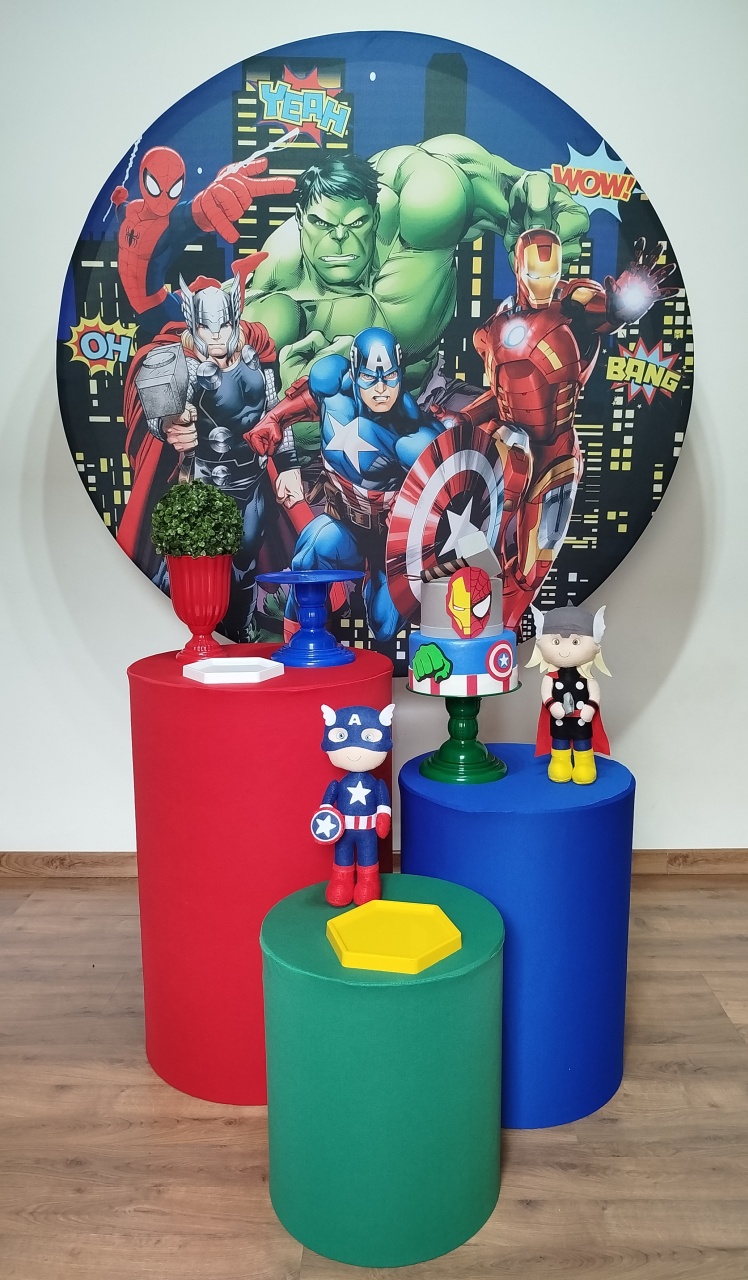 Kit Prata Vingadores  - Michele Locações