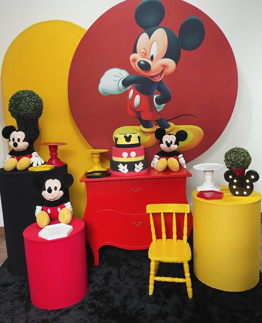 Composição Mickey  - Michele Locações