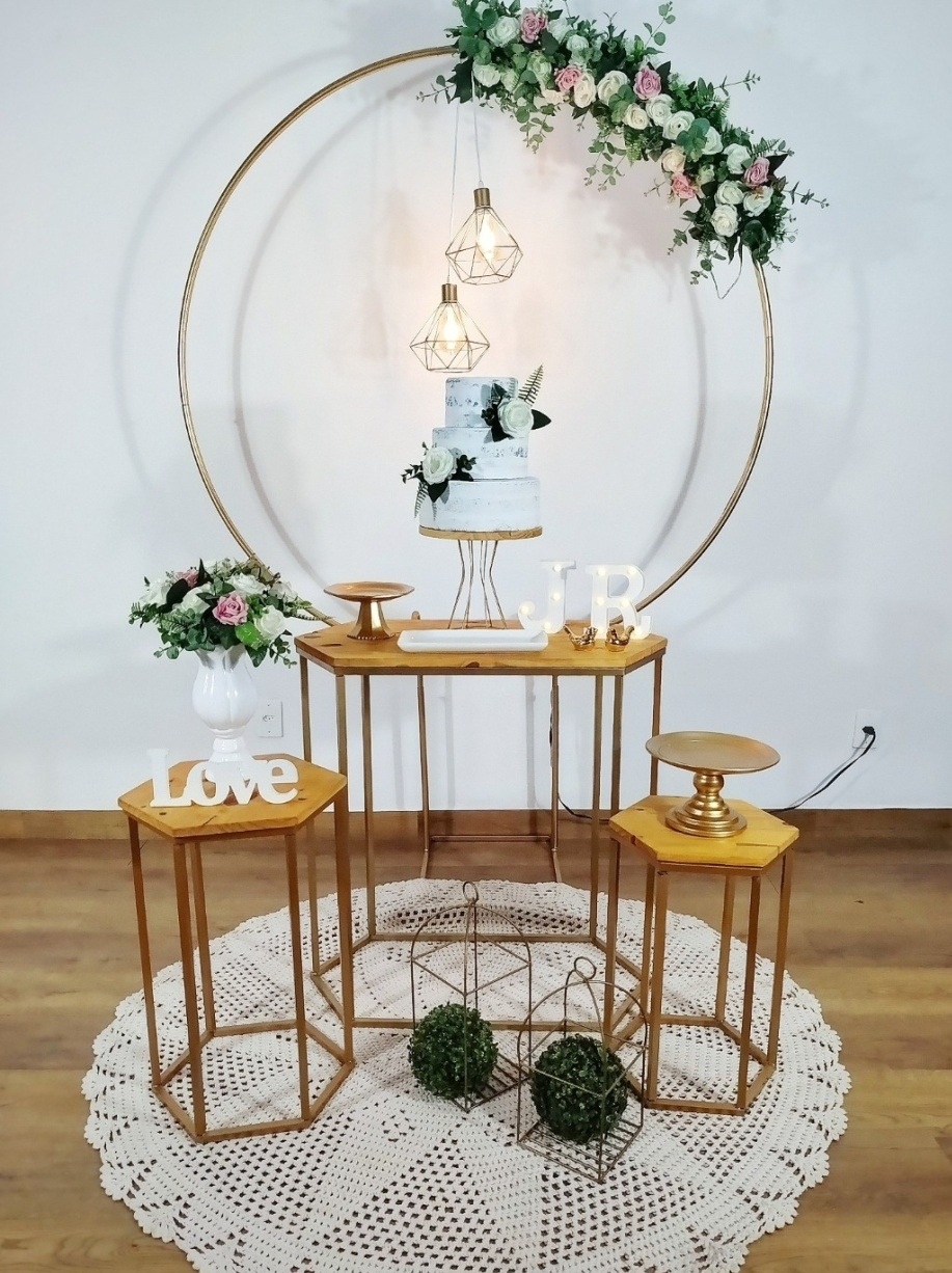 Composição Luxo Arco Floral - Michele Locações