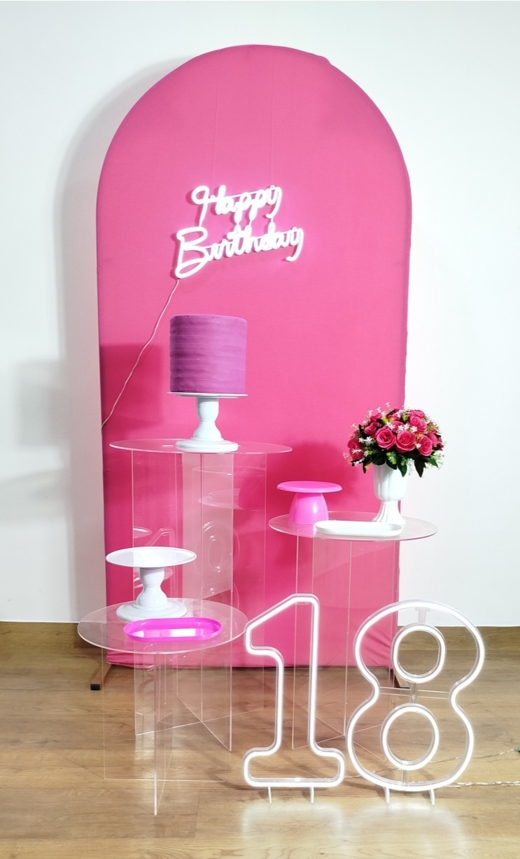 Composição Luxo Minimalista Rosa - Michele Locações