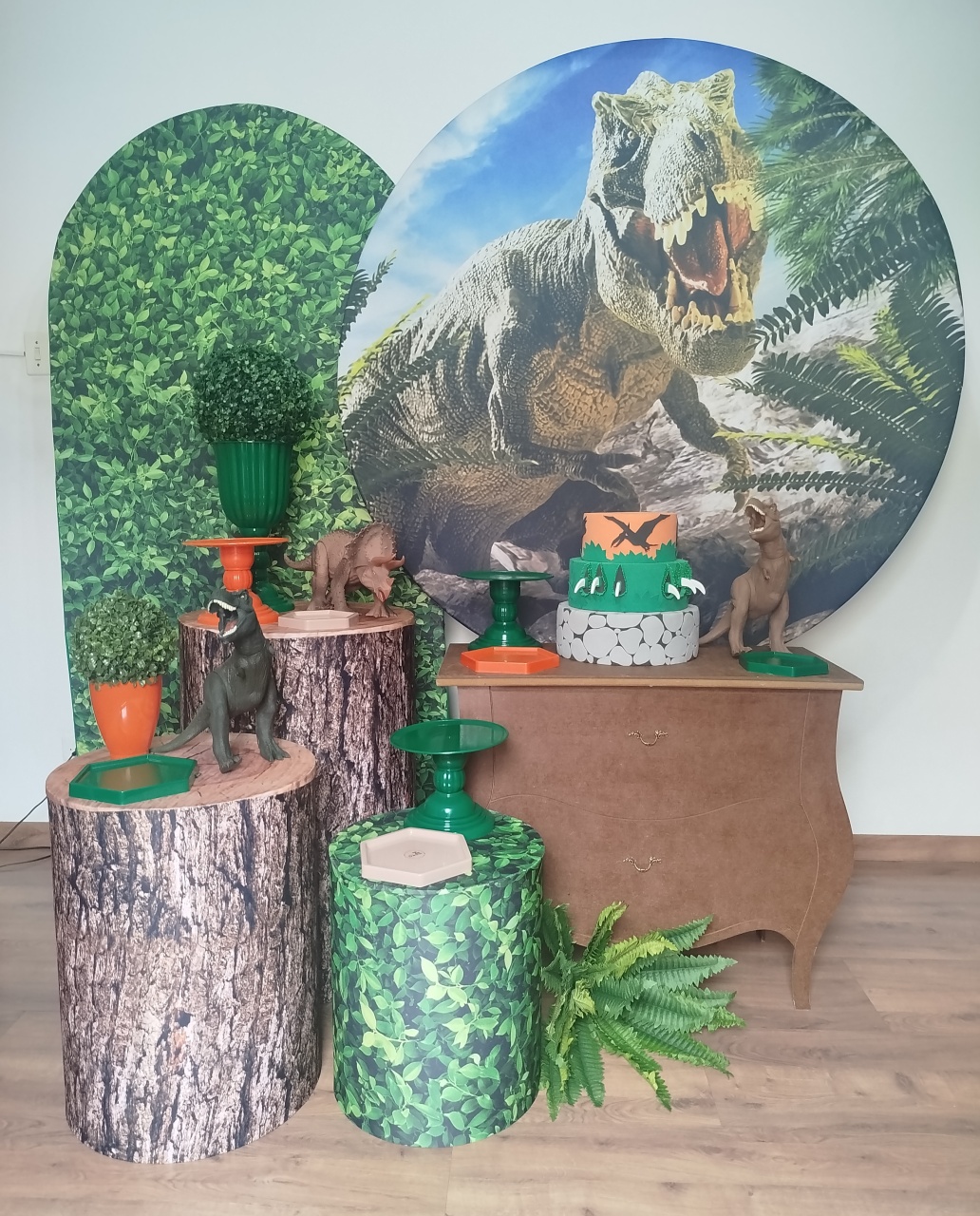 Kit Diamante Dinossauro - Michele Locações