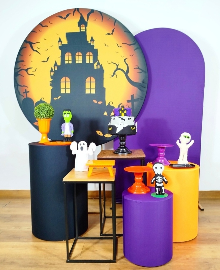 Composição Halloween Modelo 3 - Michele Locações