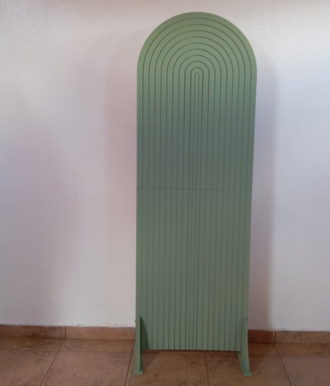 Painel Romano Frisado Verde Oliva - Espelhomagicopeguemonte