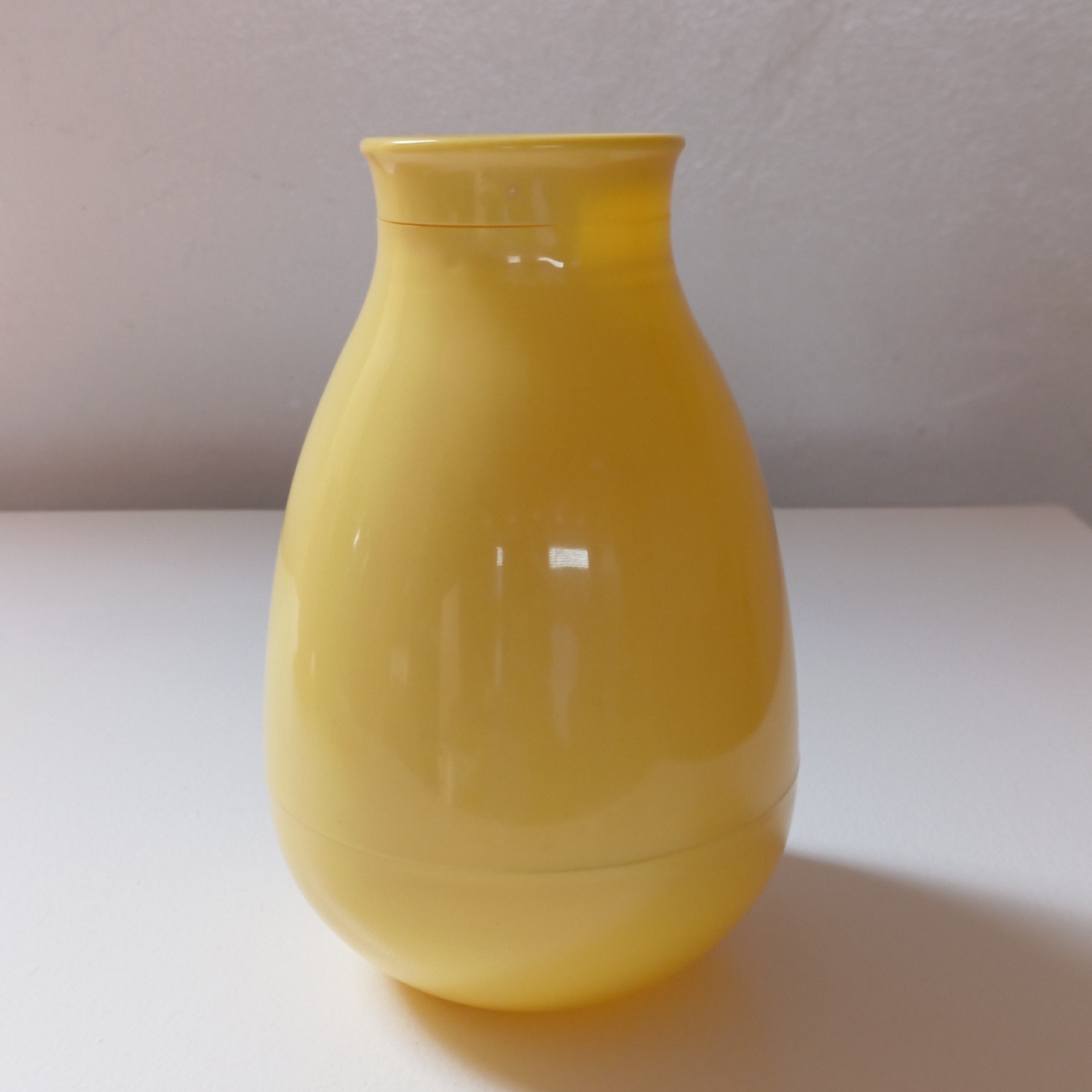 Vaso Amarelo M - Espelhomagicopeguemonte