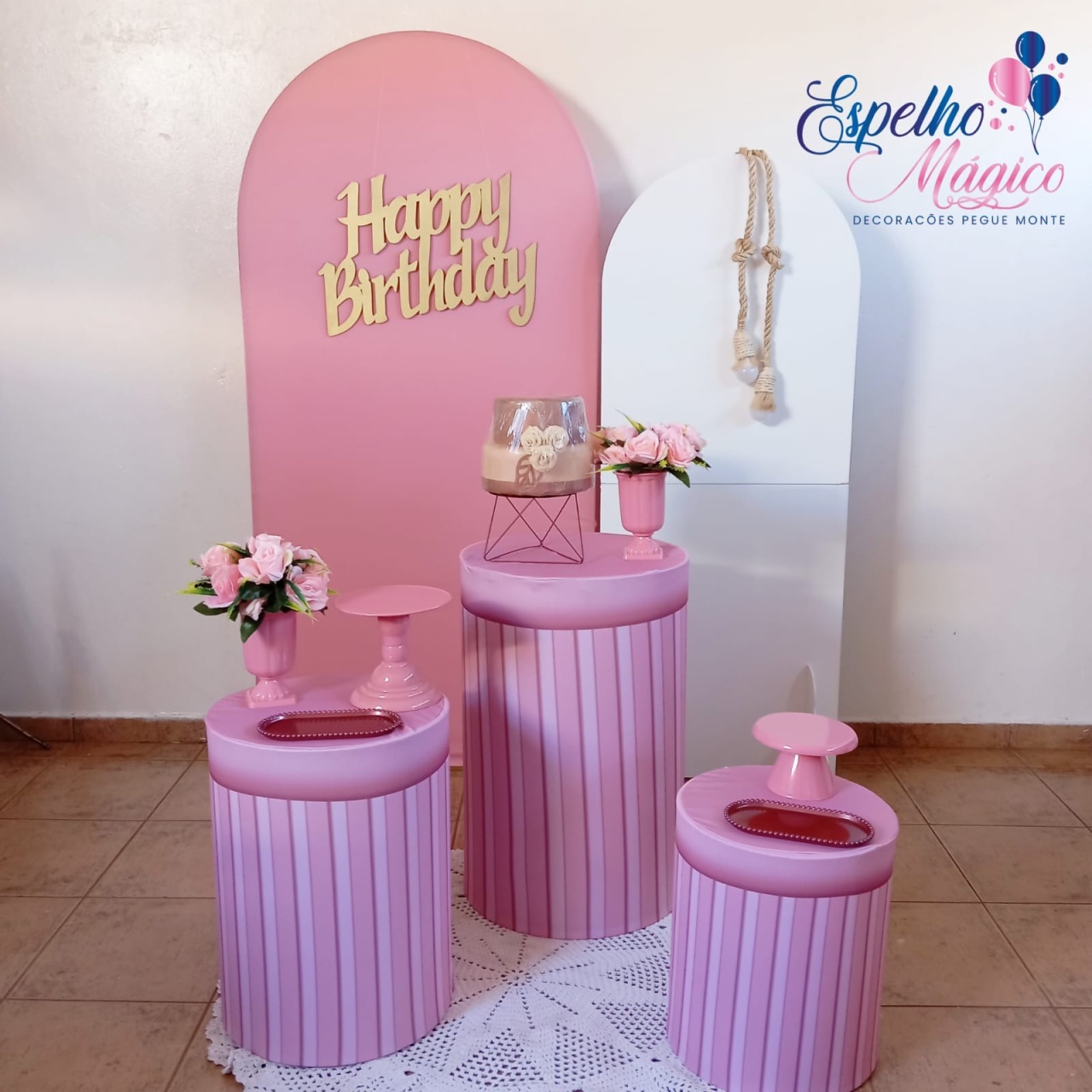 Decoração Rose  E Capa de Cilindro Ripada Rose - Espelhomagicopeguemonte