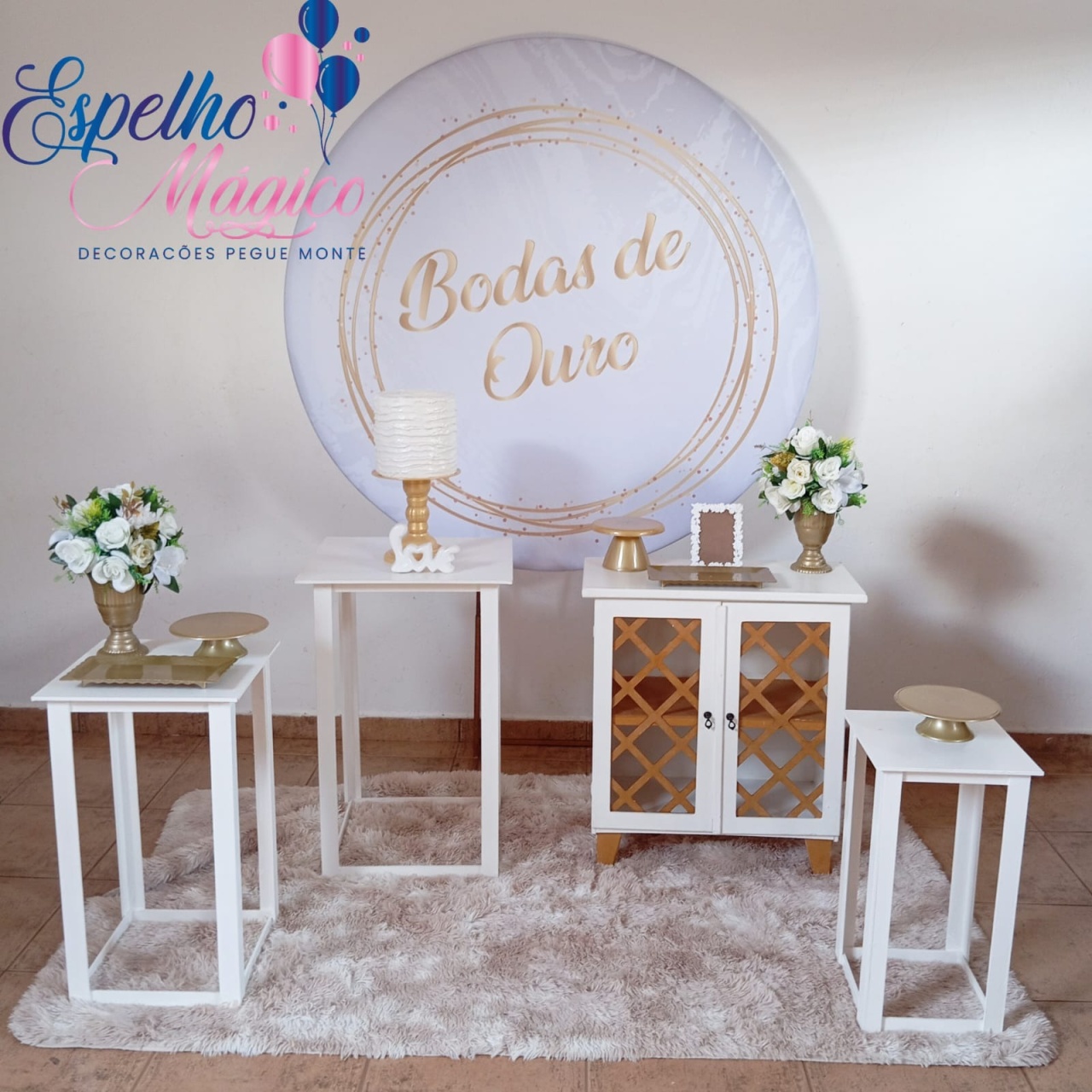 Decoração de Bodas de Ouro  Cubo Branco - Espelhomagicopeguemonte