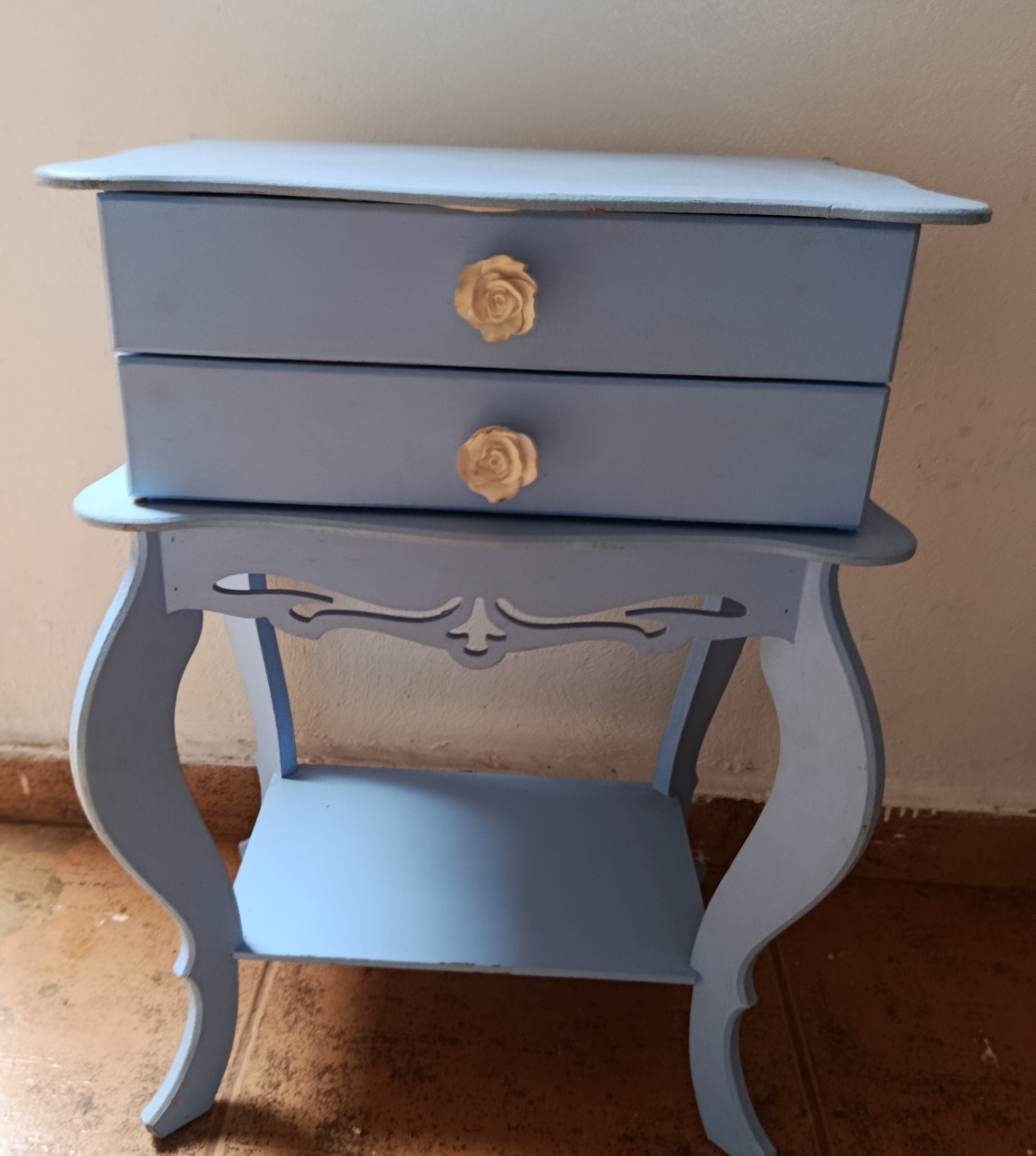 Cômoda  Azul Com Gavetas    - Espelhomagicopeguemonte