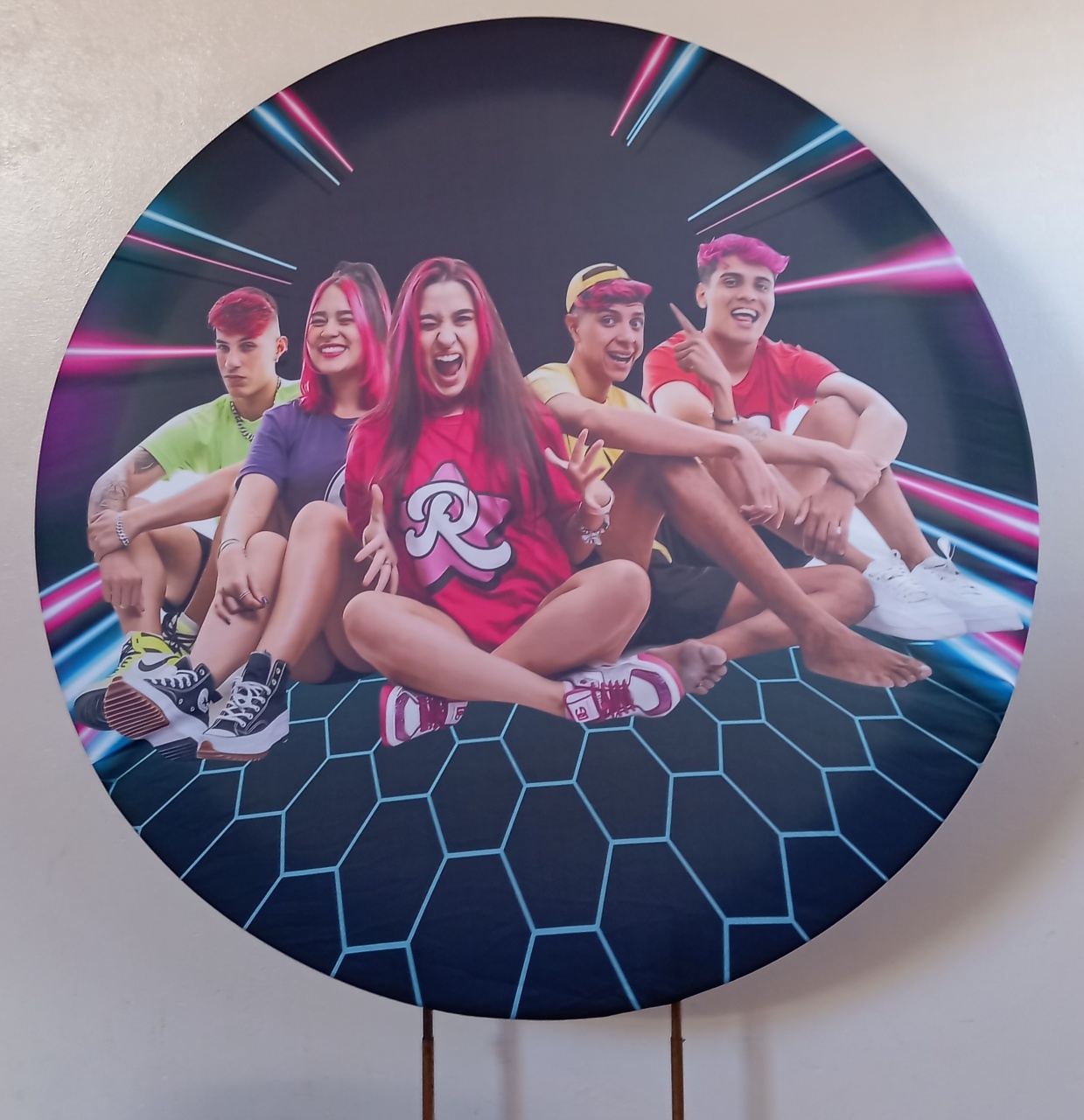 Painel Redondo Os Rosas - Espelhomagicopeguemonte