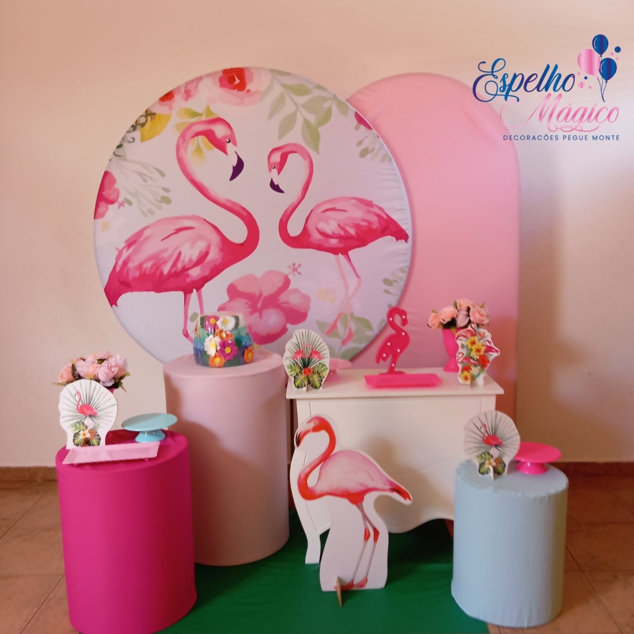 Decoração Flamingo  - Espelhomagicopeguemonte