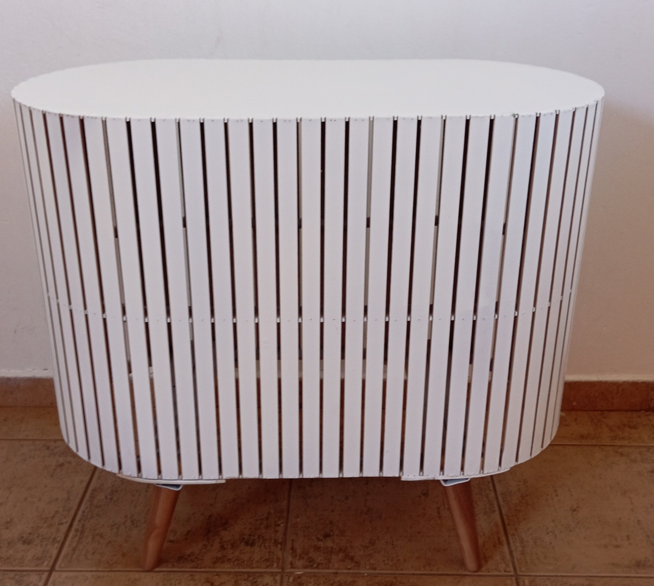 Mesa Oval Ripada Branca - Espelhomagicopeguemonte