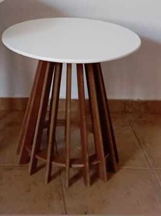 Mesa Cone Ripada Tampo Branco M - Espelhomagicopeguemonte