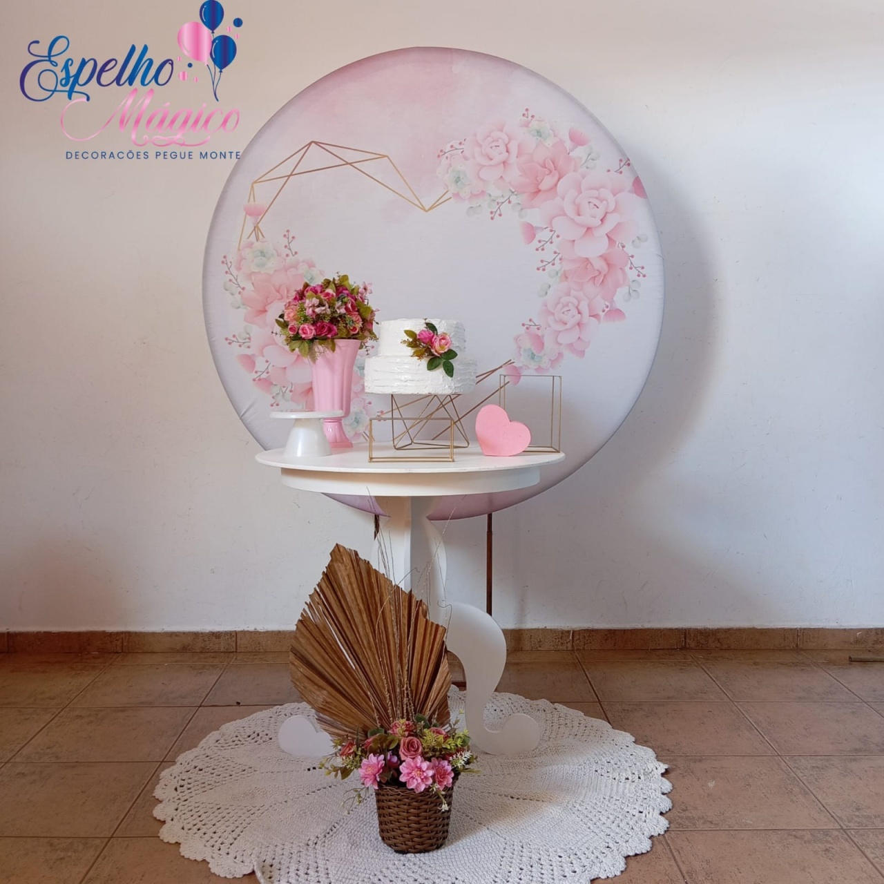 Decoracao Coraçao Floral Rosa Mesa Redonda - Espelhomagicopeguemonte