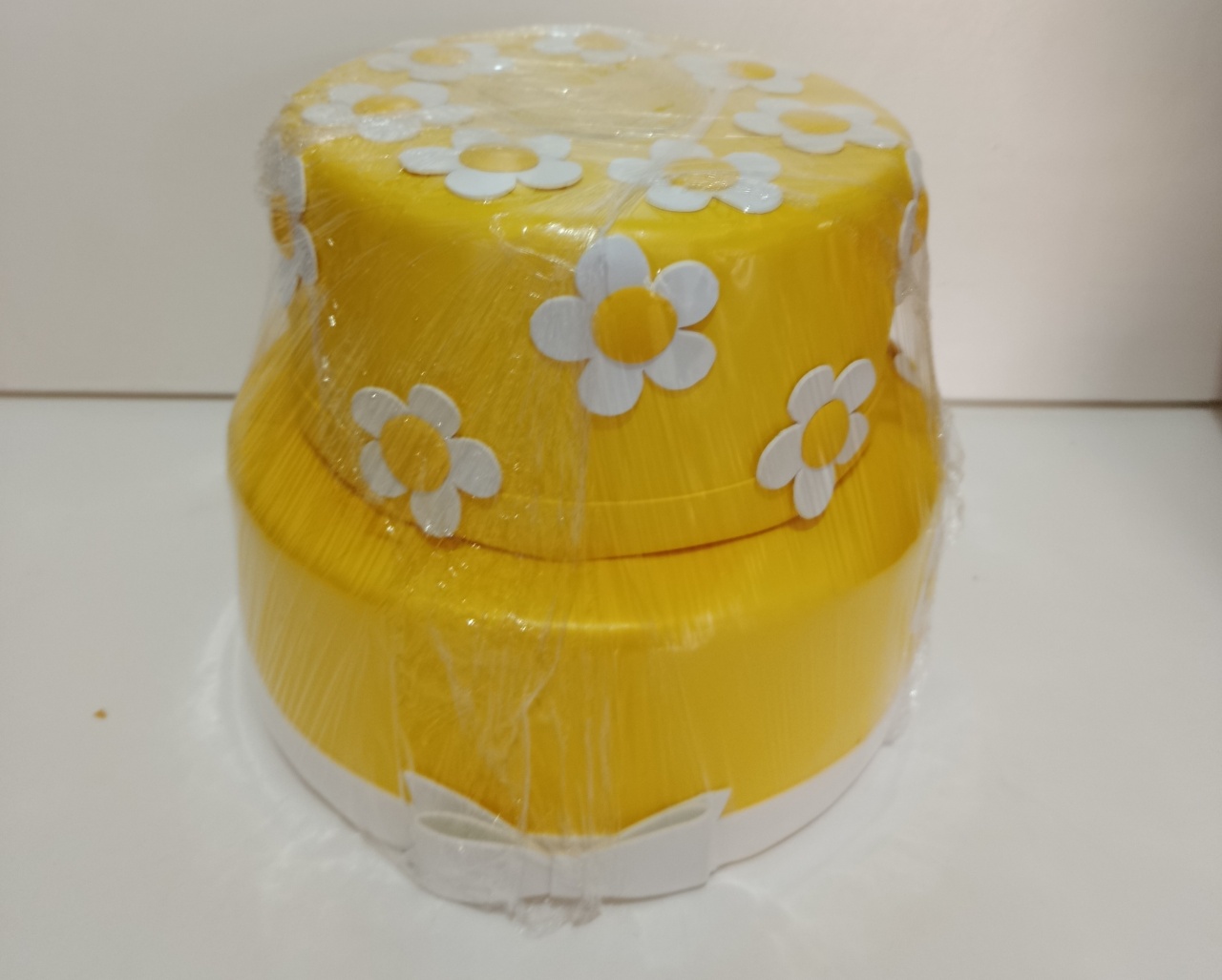 Bolo Fake  Girassol Amarelo  - Espelhomagicopeguemonte