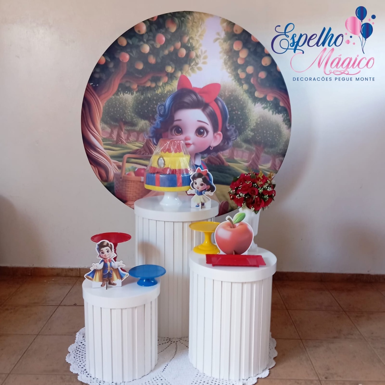 Branca de Neve Cute  Cilindro Ripado - Espelhomagicopeguemonte
