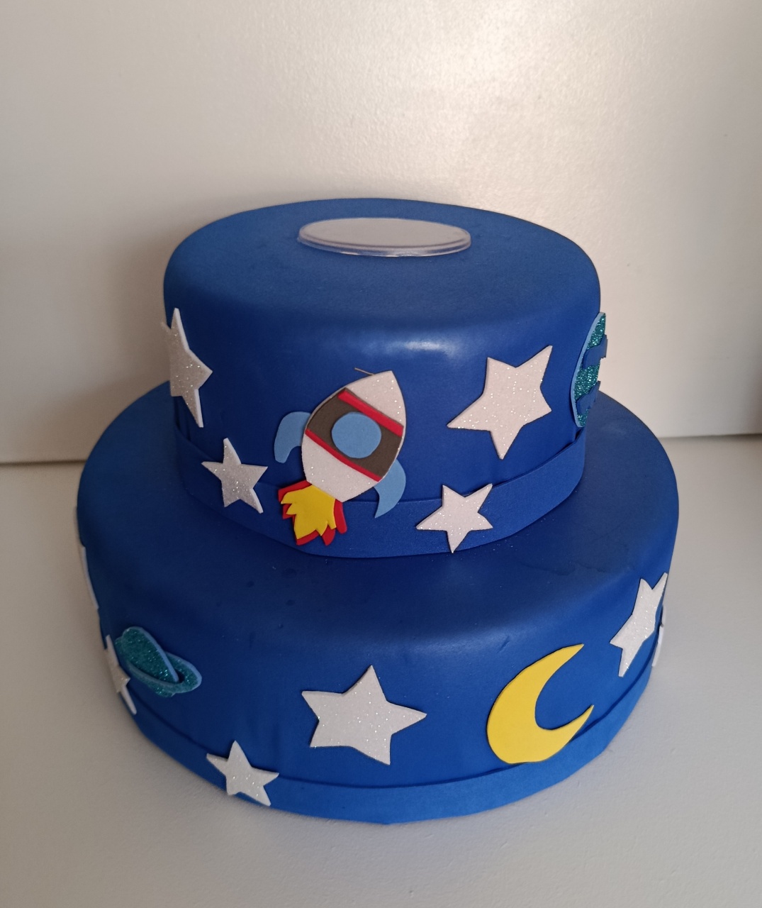 Bolo Fake  Astronauta  - Espelhomagicopeguemonte