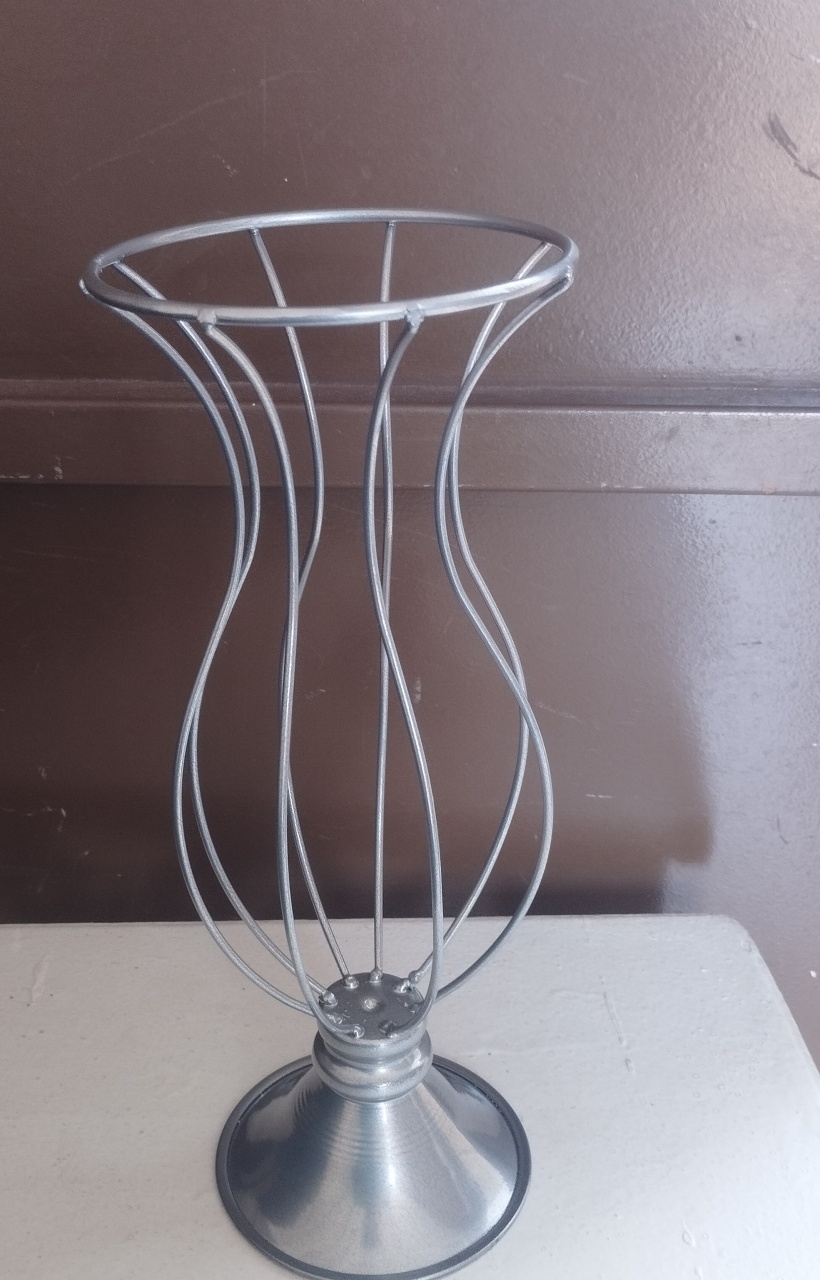 Vaso Aramado Ferro Prata - Espelhomagicopeguemonte