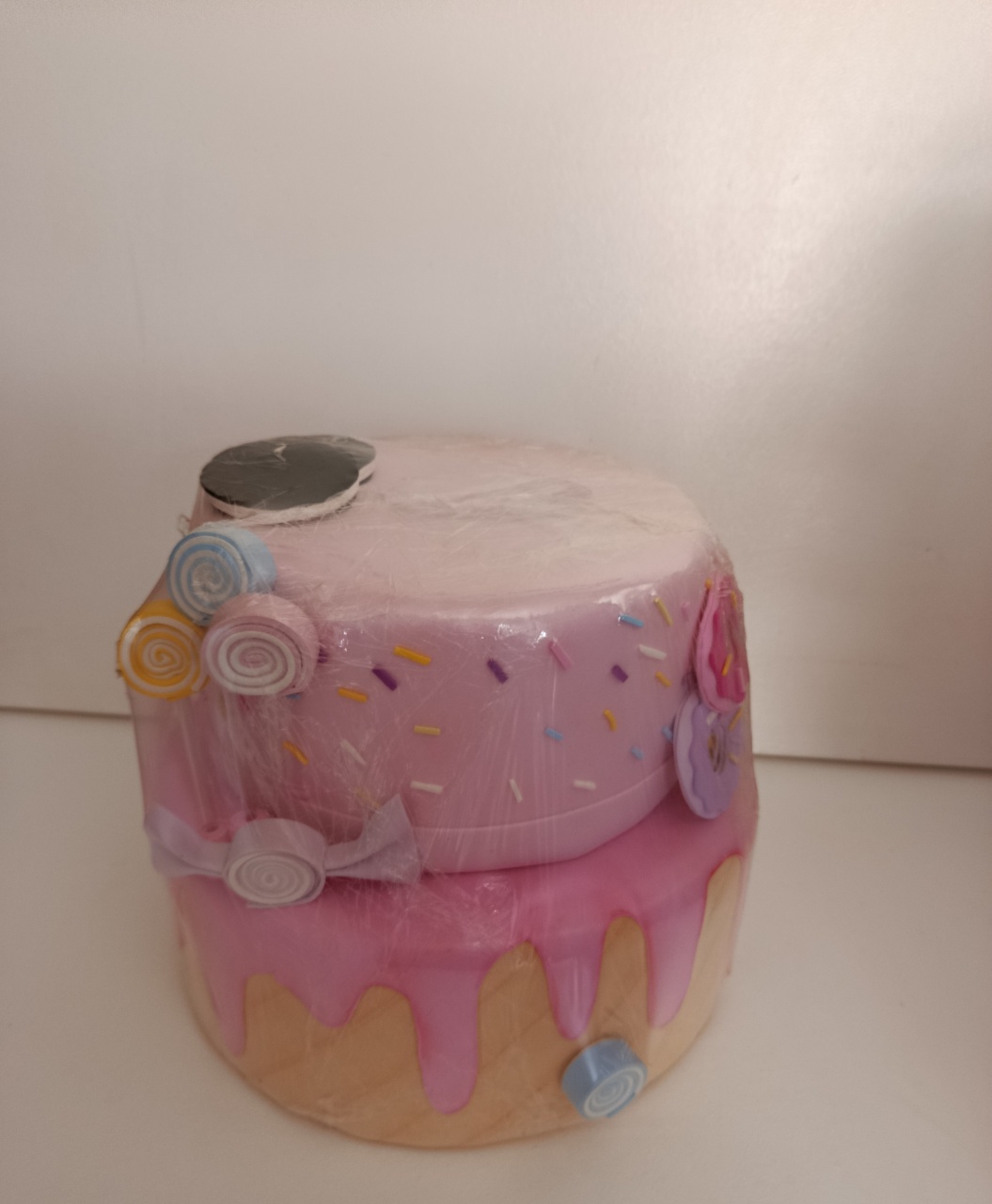 Bolo Fake Confeitaria 🧁 - Espelhomagicopeguemonte