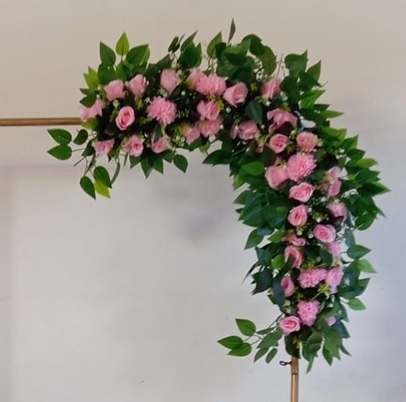 Arranjo de Flor Rosa Para Painel - Espelhomagicopeguemonte