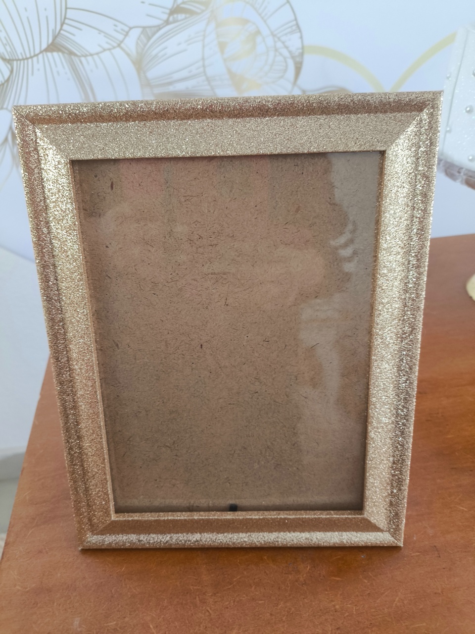 Porta Retrato Dourado  - Baloesfeitosdesonhos 