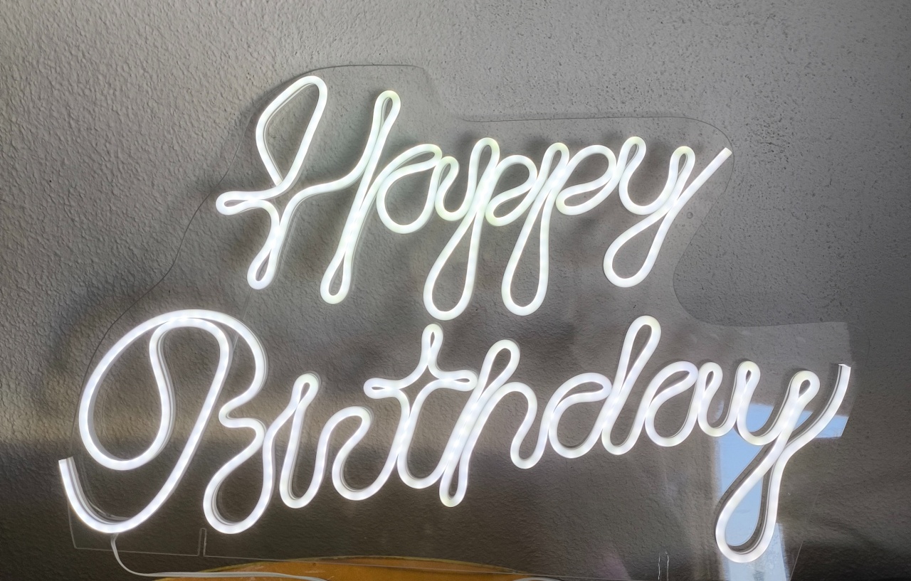 Led Happy Birthaday Painel 50X50  - Baloesfeitosdesonhos 