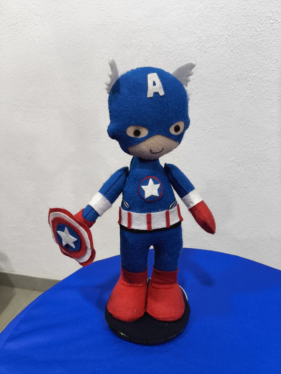 Boneco Capitão América 30 Cm de Feltro - Baloesfeitosdesonhos 