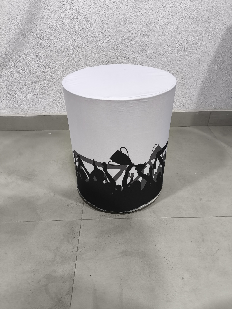 Capa Cilindro P Torcedor Branco E Preto - Baloesfeitosdesonhos 