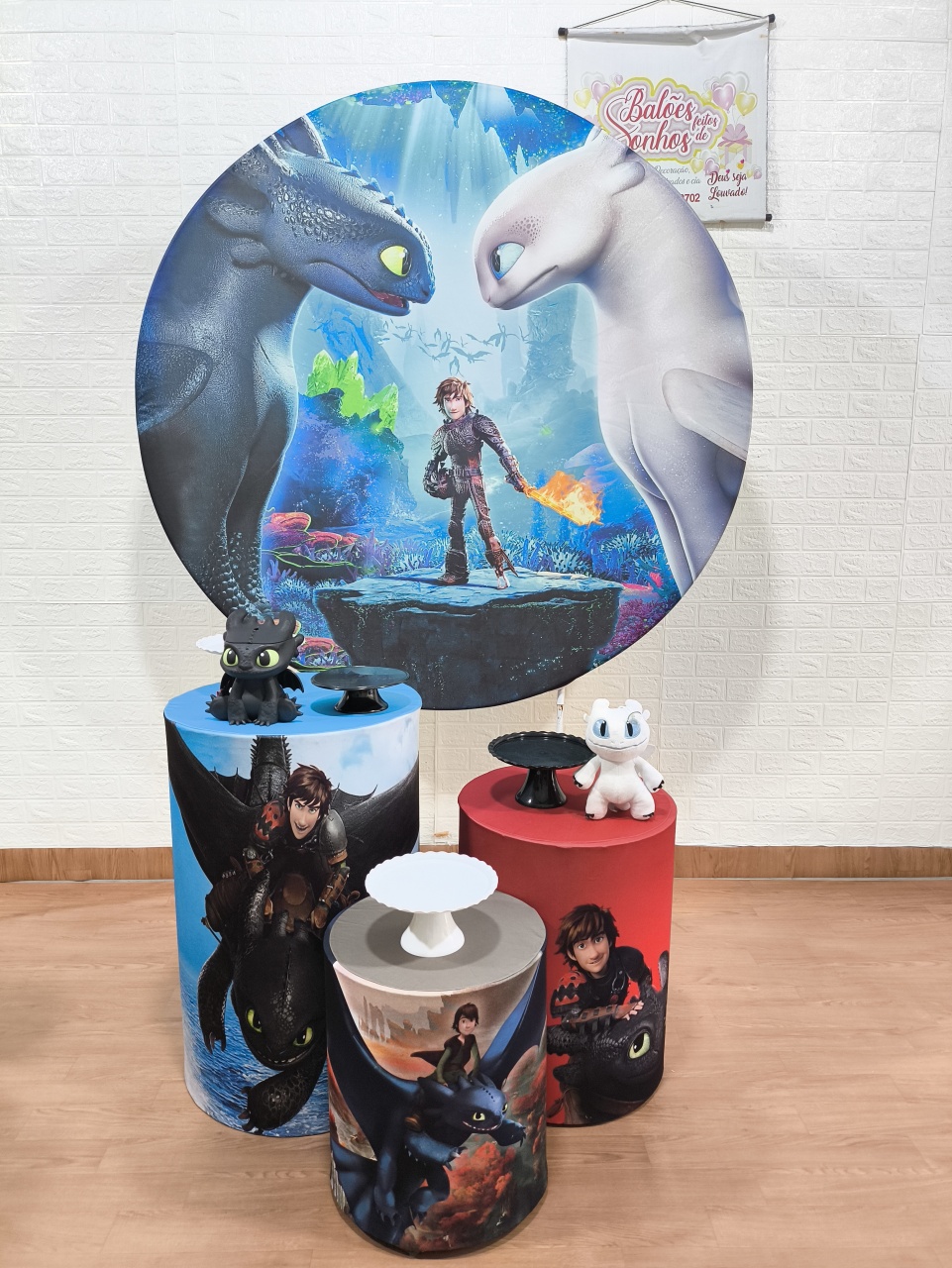 Kit Mini Table Como Treinar Seu Dragão2 Preto E Branco - Baloesfeitosdesonhos 
