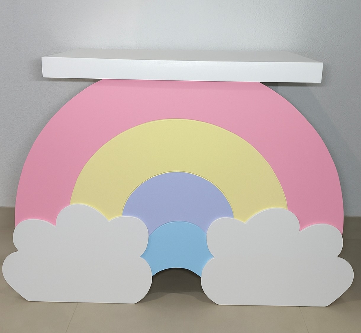 Mesa Arco Íris  - Baloesfeitosdesonhos 