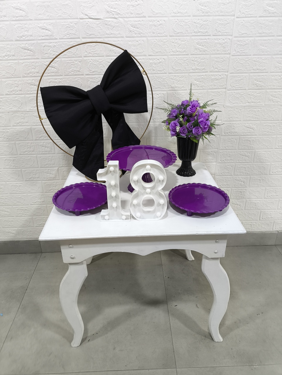 Mini Festa Na Mesa Laço Preto Com O Roxo + Mesa Retro - Baloesfeitosdesonhos 
