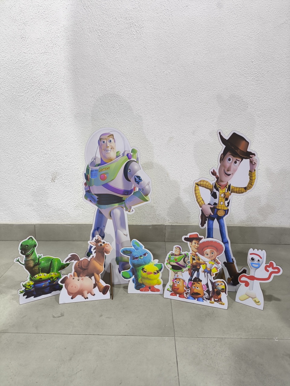 Kit Display Simples Toy Story 20Cm E Dois 0.60Cm - Baloesfeitosdesonhos 