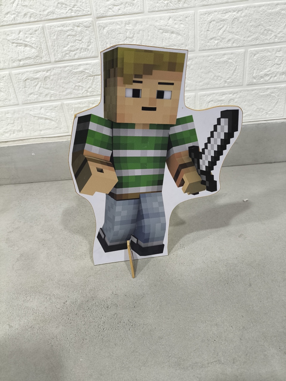 Display Simples 25Cm Minecraft Personagens Amarelo - Baloesfeitosdesonhos 