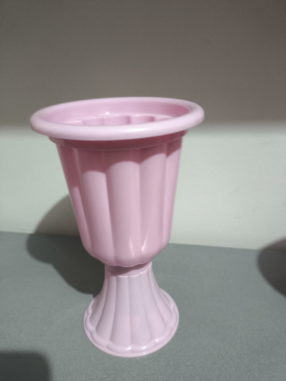 Vaso Grego Base Alta Rosa Bebê 25Cm - Baloesfeitosdesonhos 