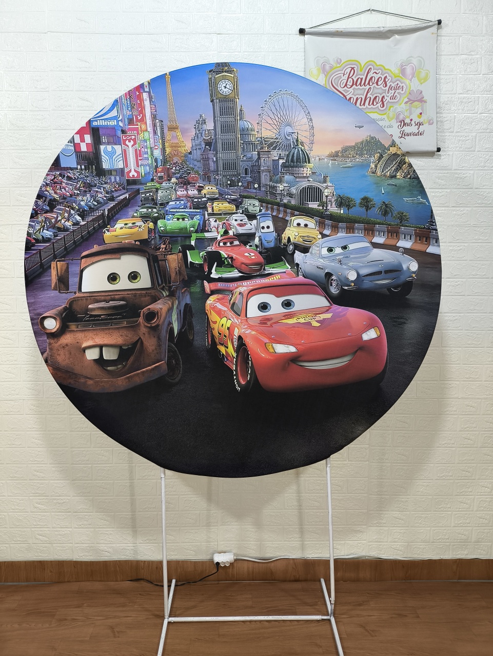 Painel Redondo 150X150 Vários Carros - Baloesfeitosdesonhos 