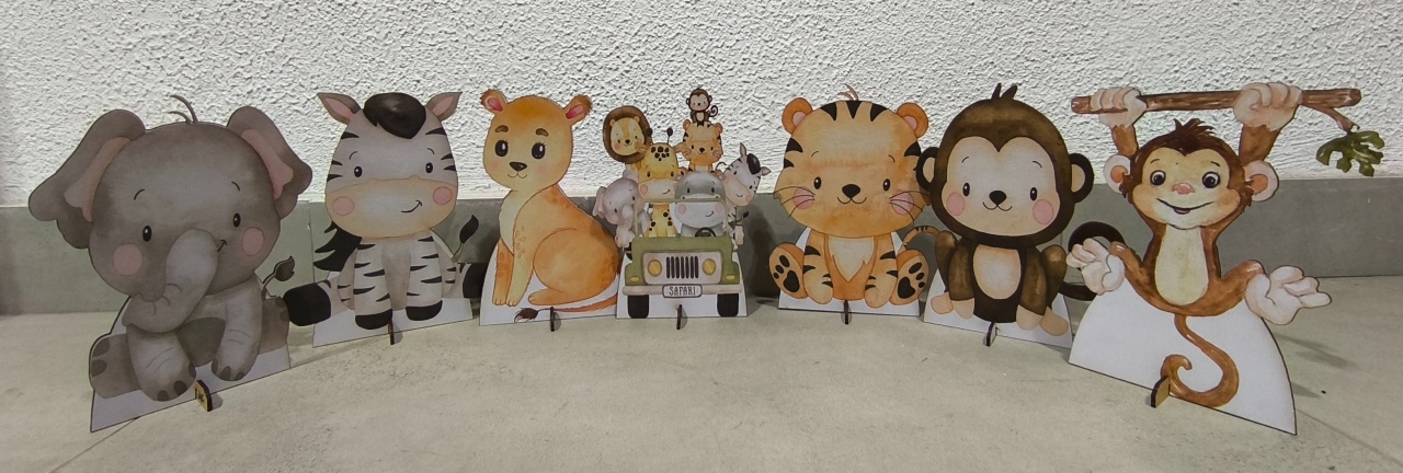 Kit 7 Displays, 20Cm, Animais Safari Cut - Baloesfeitosdesonhos 