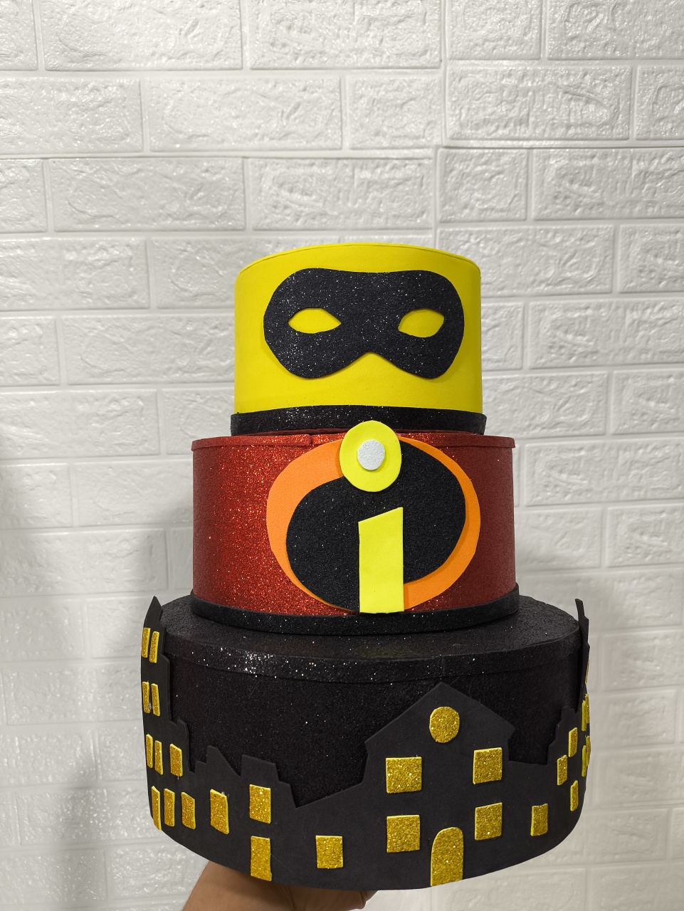 Bolo Fake - Os Incríveis - Baloesfeitosdesonhos 