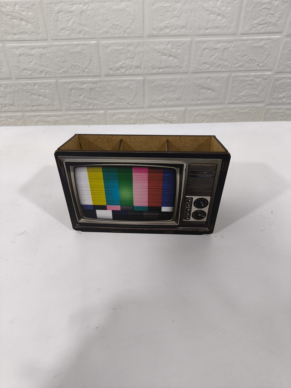 Display 3D Televisão Retô - Baloesfeitosdesonhos 
