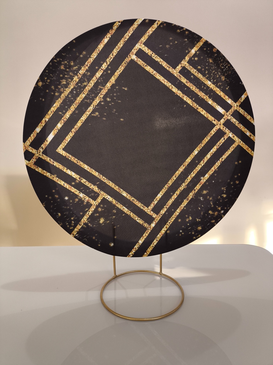 Painel de Mesa 50X50 Preto Com Losango Dourado  - Baloesfeitosdesonhos 
