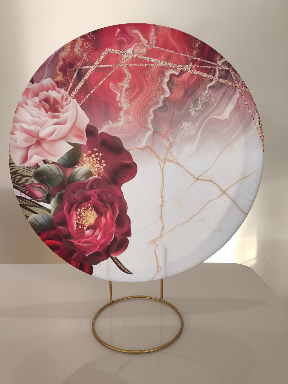 Painel de Mesa 50X50 Floral Vermelho Com Dourado  - Baloesfeitosdesonhos 